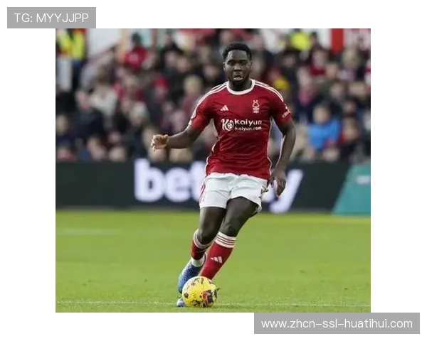 诺丁汉森林与那不勒斯就中锋卢卡进行转会谈判，买断费3500万欧