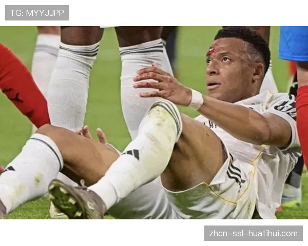 皇马对阵吉罗纳比赛VAR沟通混乱，姆巴佩禁区事件未获点球